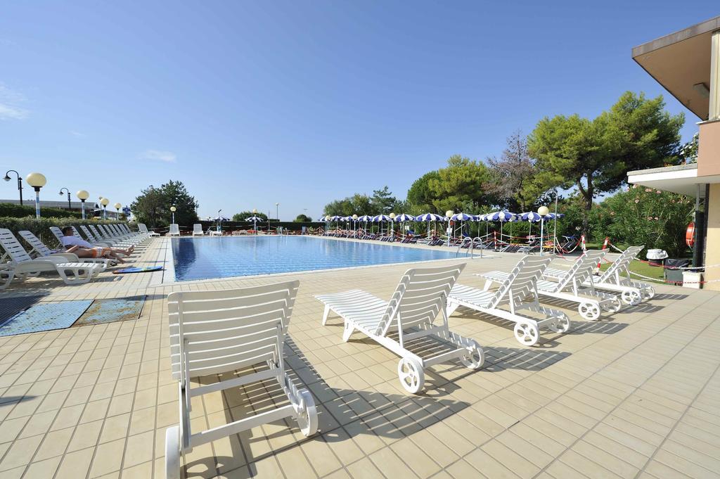 Hotel Danieli Бібіоне Екстер'єр фото